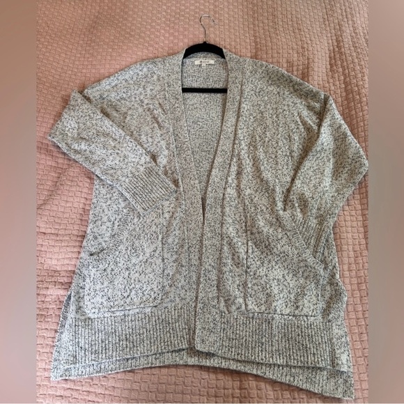 Madewell Midland Cardigan in Marled Aztec
Women's Size Small - Picture 8 of 10